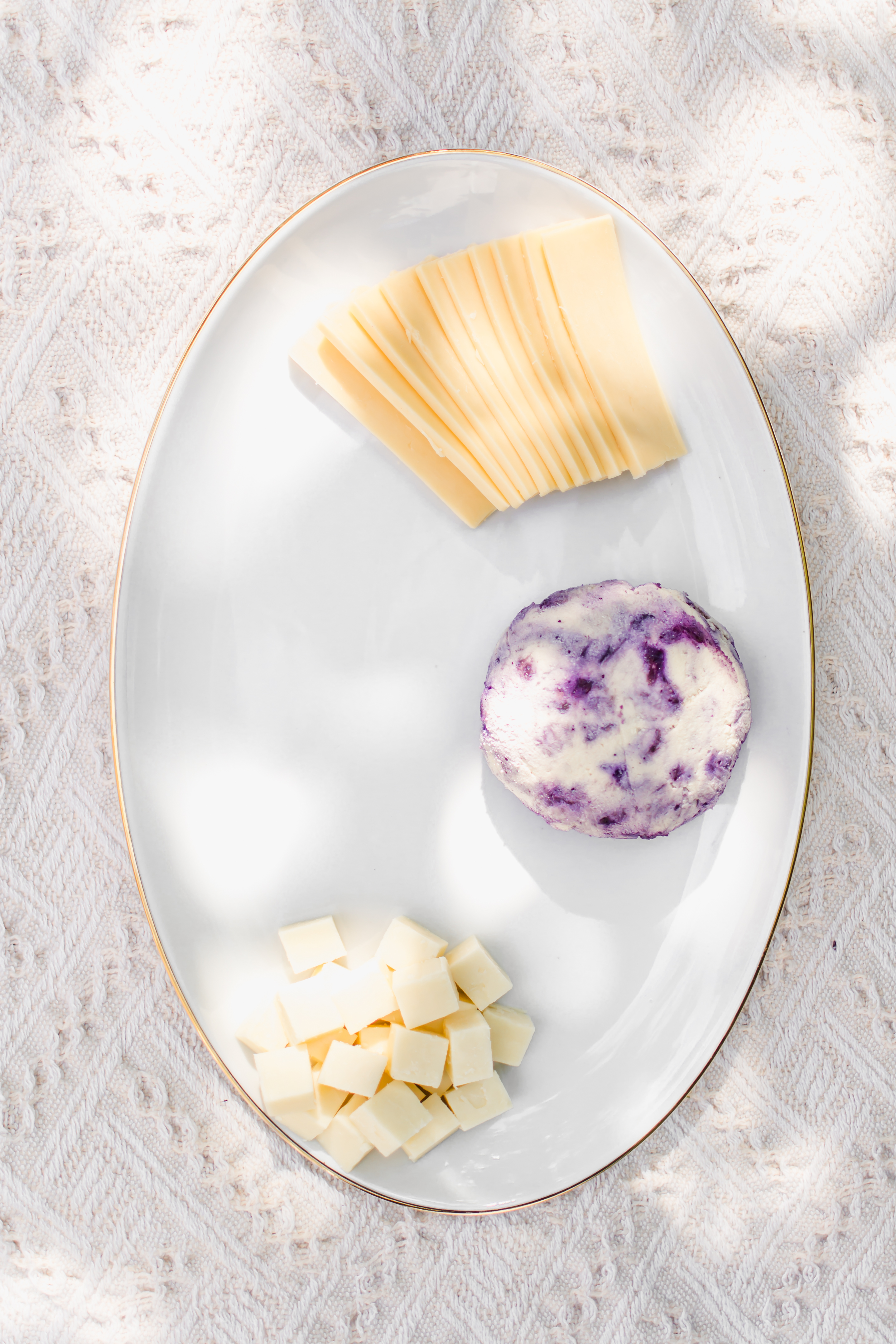 [Image: Blueberry-Sage-Goat-Cheese-Platter-1.jpg]